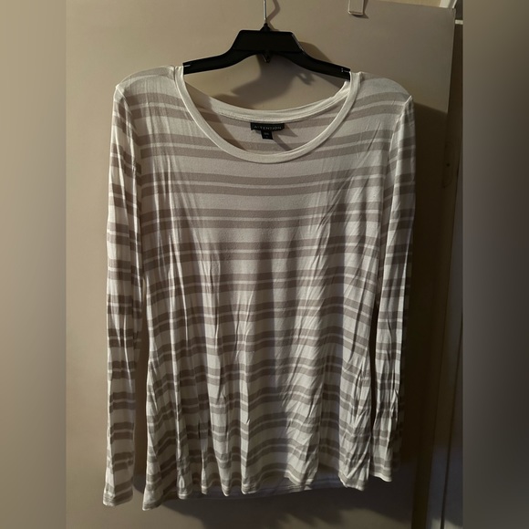 Woman long sleeve top - Picture 1 of 4